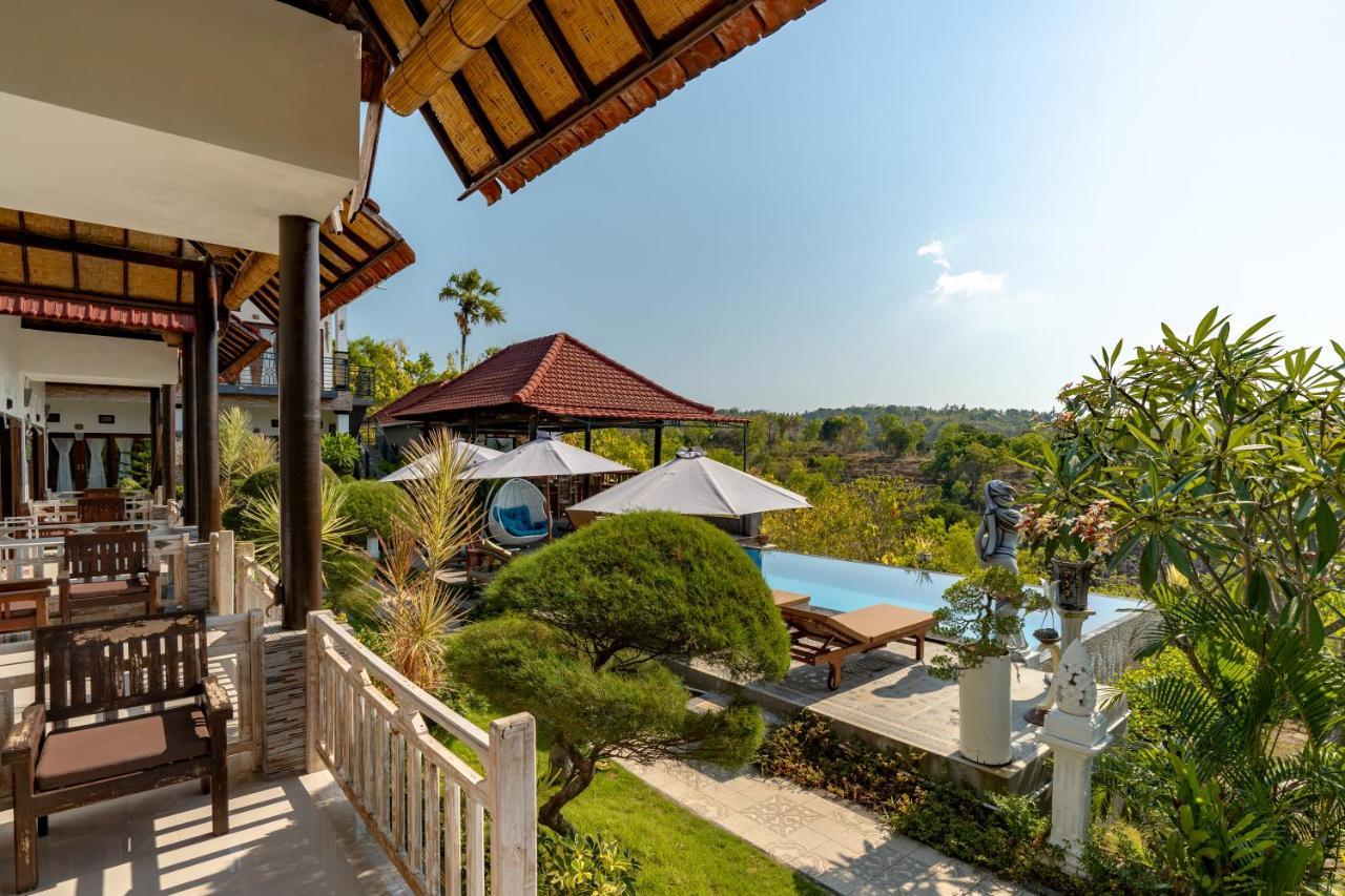 Kaylas Hill Resort Batununggul Exterior photo