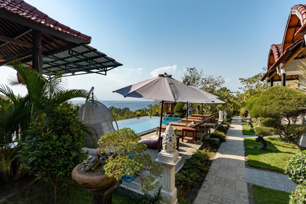 Kaylas Hill Resort Batununggul Exterior photo