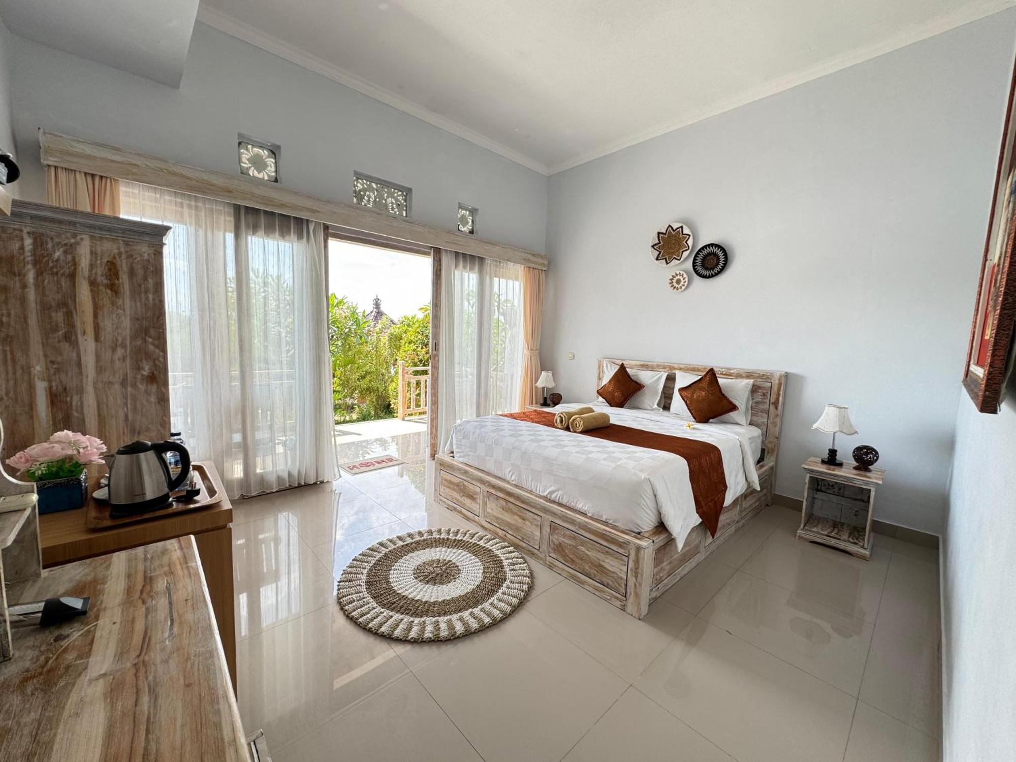 Kaylas Hill Resort Batununggul Exterior photo